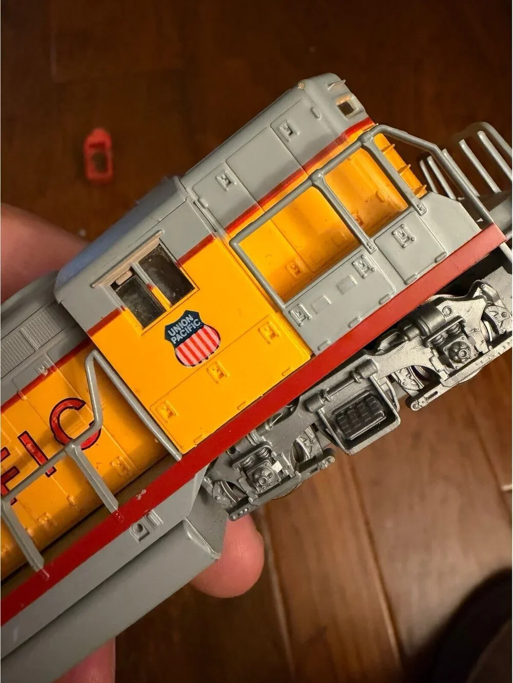 HO Scale AHM GP18 Union Pacific Powered Diesel Locomotive untested